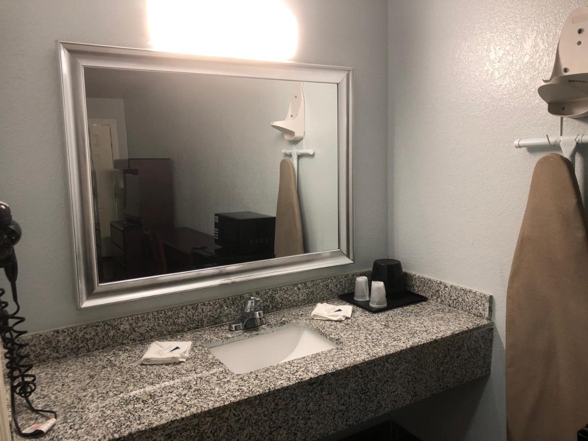 Hwy 59 Motel Laredo Medical Center Eksteriør bilde